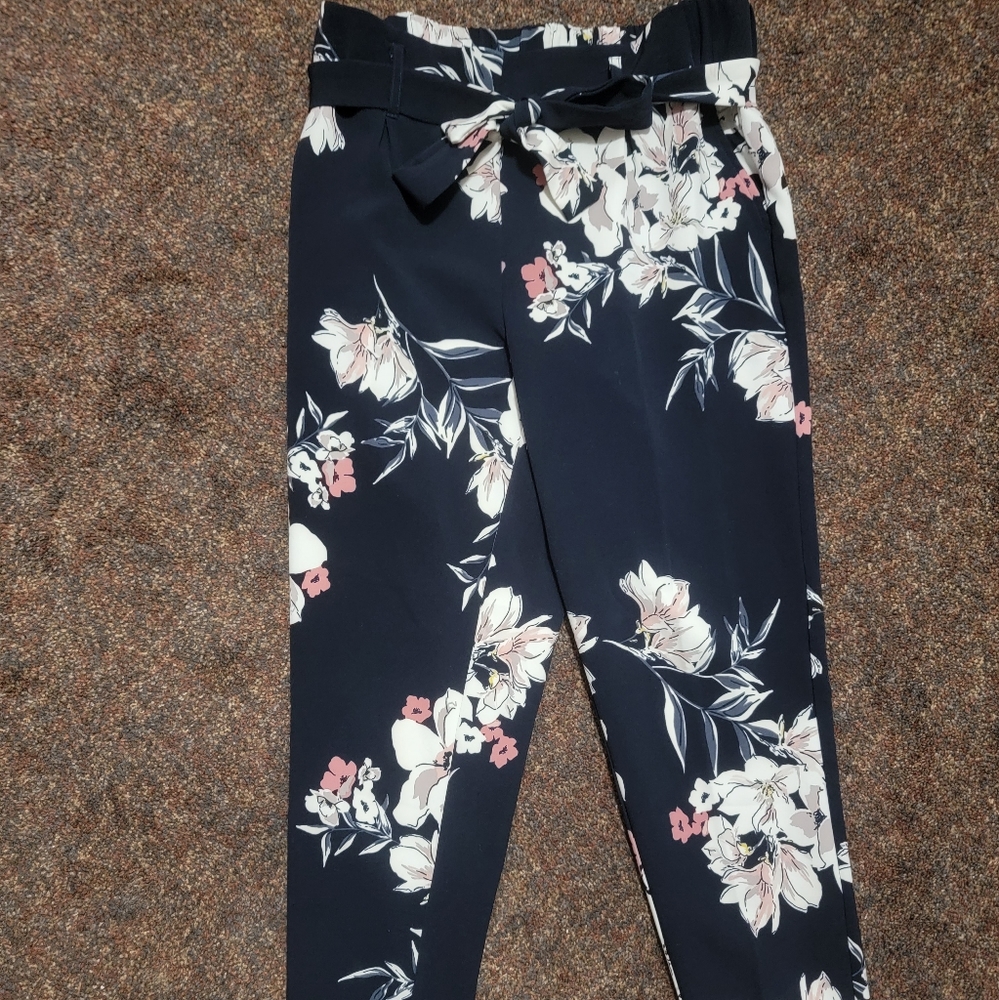 Women's Floral Trousers, Size Medium, One (Brand)